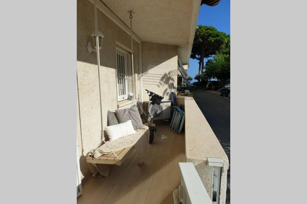 Apartamento 1ª Linea De Mar Cambrils Vilafortuny Exteriör bild